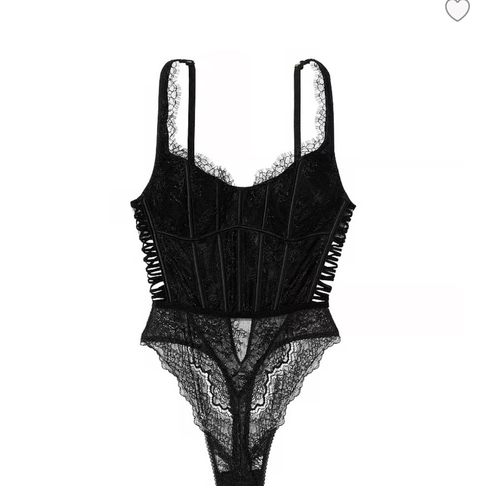 Victoria’s Secret VERY SEXY
Dream Angels Wicked Corset Teddy